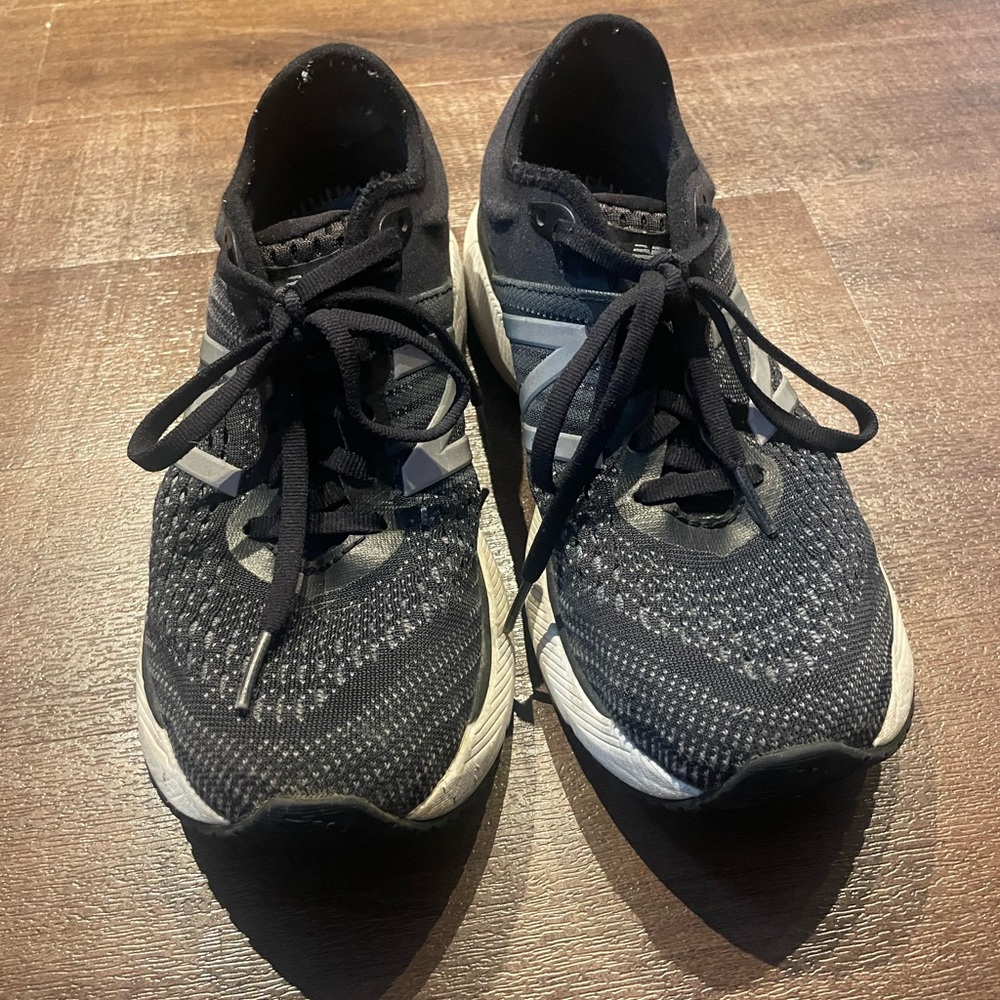Women’s New Balance 860 Running Shoe